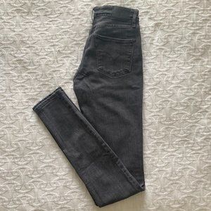 Levi's 721 High Rise Skinny Jeans